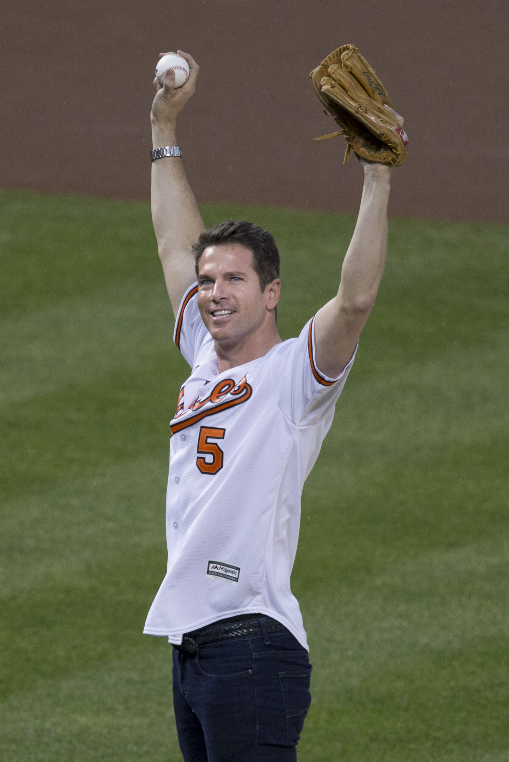 Thomas Roberts, television journalist
